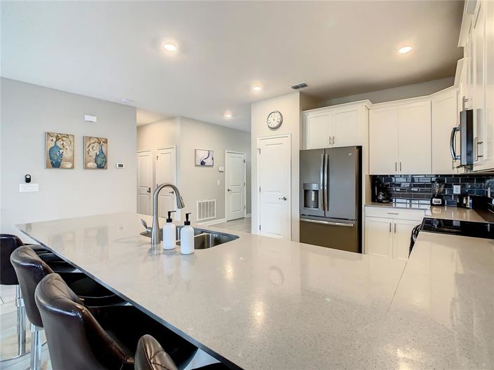 Image No.23-9 Bed House for sale