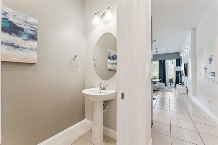 Image No.23-5 Bed Townhouse for sale