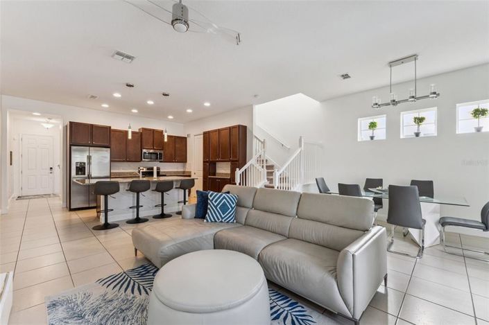 Image No.3-5 Bed Townhouse for sale