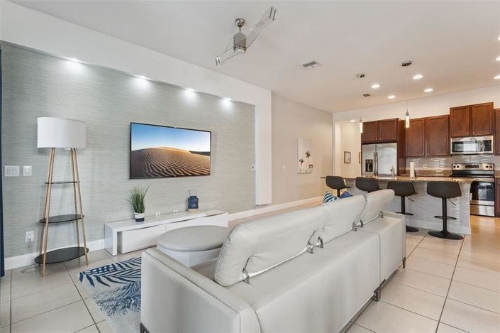 Image No.4-5 Bed Townhouse for sale