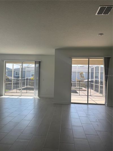 Image No.2-Maison de 6 chambres à vendre à Saint John