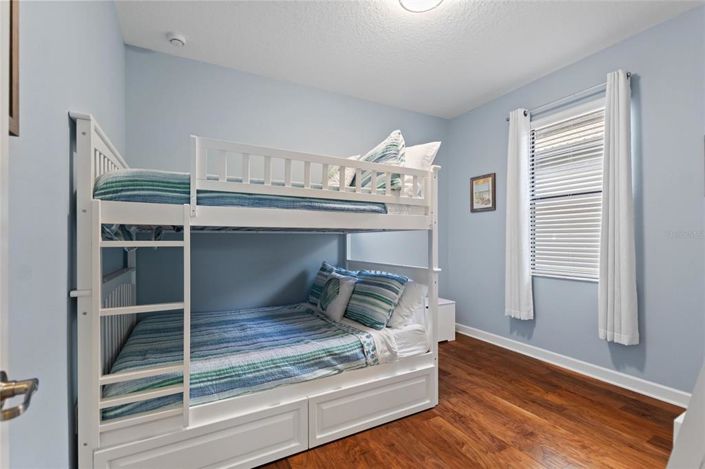 Image No.28-4 Bed House for sale