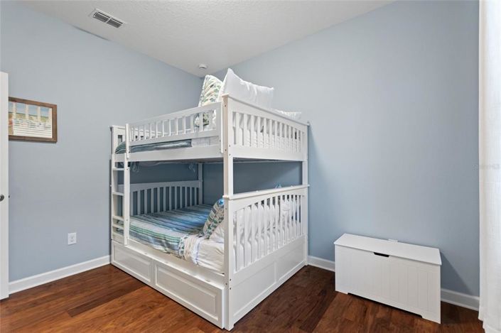 Image No.30-4 Bed House for sale