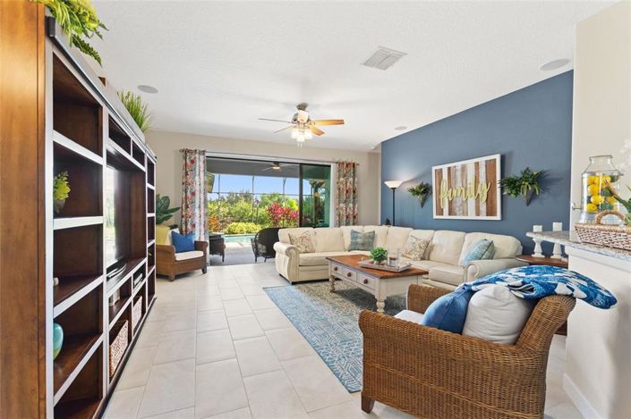 Image No.6-4 Bed House for sale