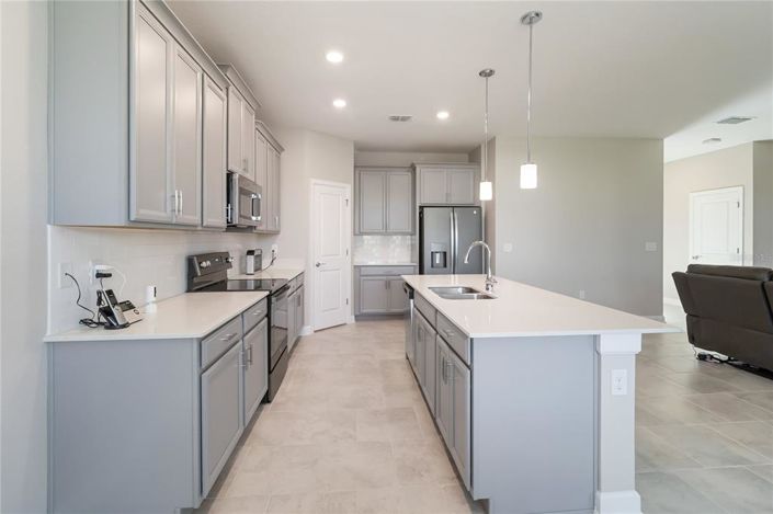 Image No.12-4 Bed Property for sale