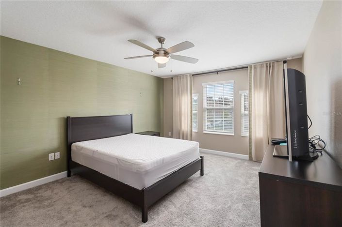 Image No.17-4 Bed Property for sale