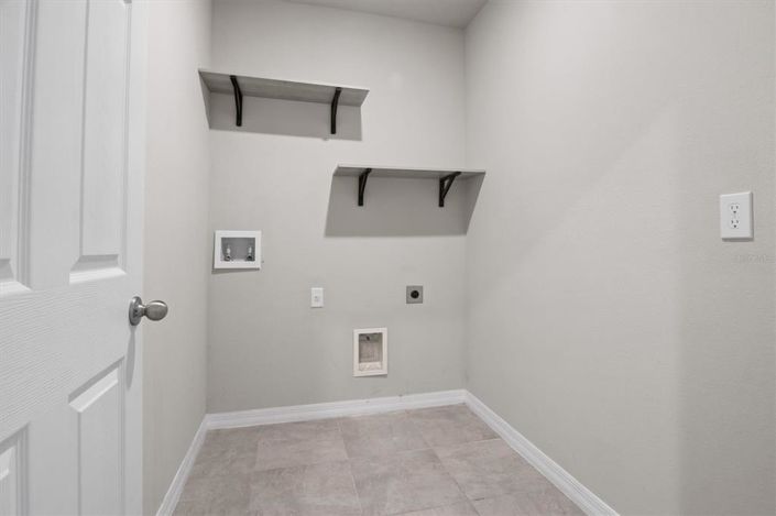 Image No.15-4 Bed House for sale