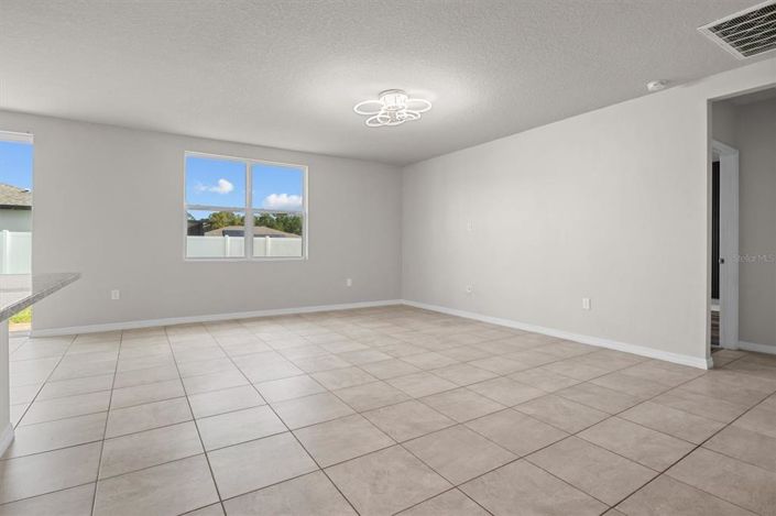 Image No.16-4 Bed House for sale