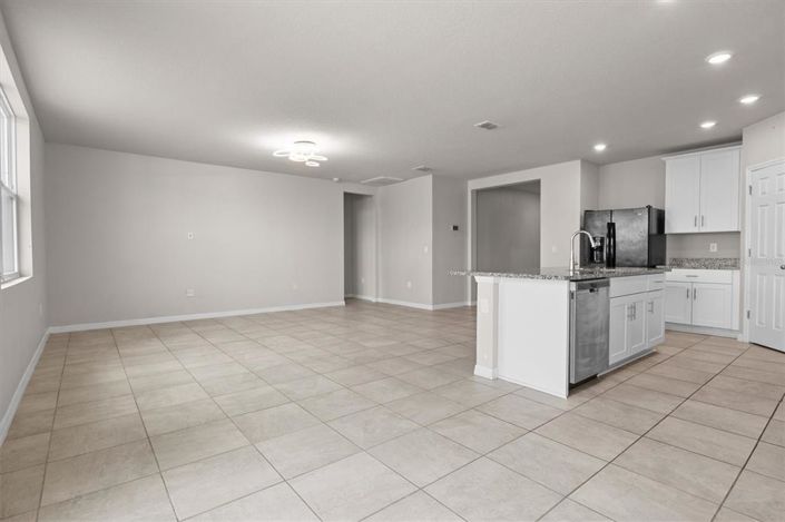 Image No.22-4 Bed House for sale