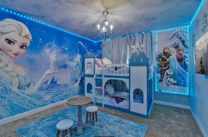 Image No.12-4 Bed Townhouse for sale