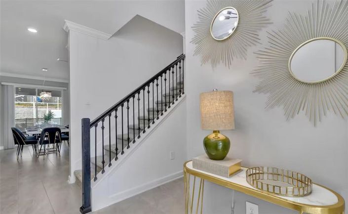 Image No.2-4 Bed Townhouse for sale