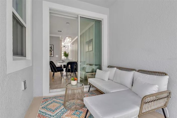 Image No.26-4 Bed Townhouse for sale