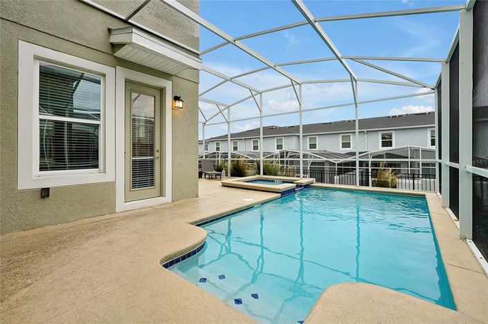 Image No.37-5 Bed Property for sale