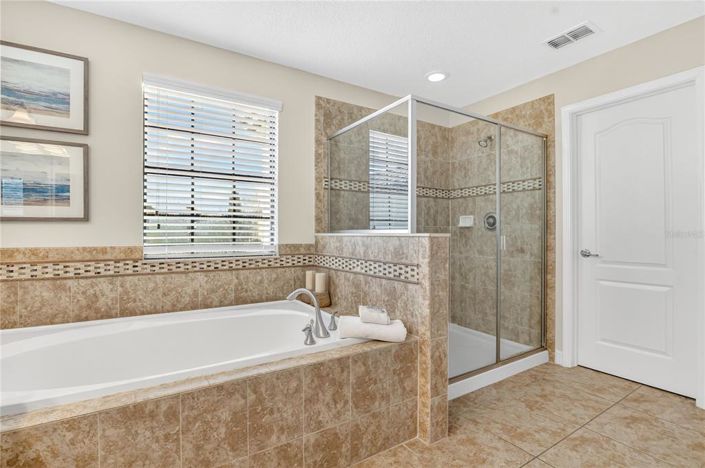 Image No.22-5 Bed House for sale