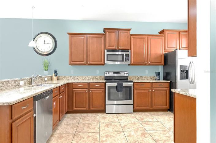 Image No.6-5 Bed House for sale