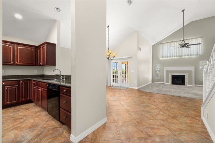 Image No.14-4 Bed Property for sale