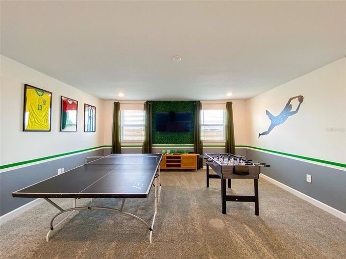 Image No.13-6 Bed Property for sale