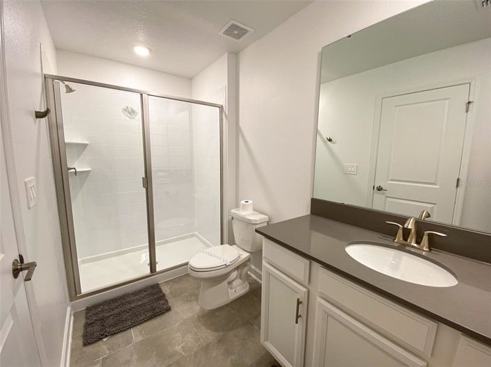 Image No.17-6 Bed Property for sale