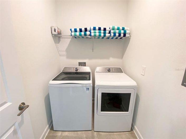 Image No.22-6 Bed Property for sale