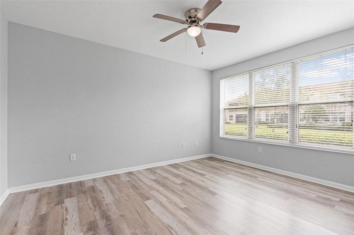 Image No.31-2 Bed Property for sale