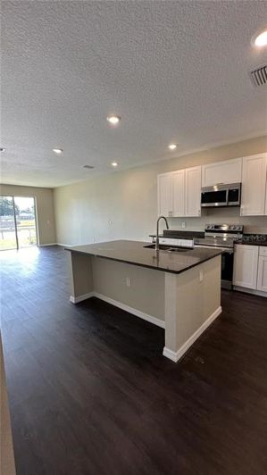 Image No.5-3 Bed Townhouse for sale