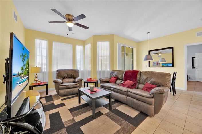 Image No.6-2 Bed Property for sale