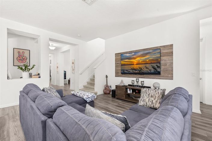 Image No.12-5 Bed House for sale