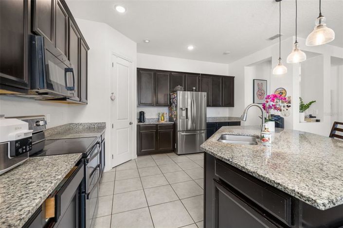 Image No.14-5 Bed House for sale