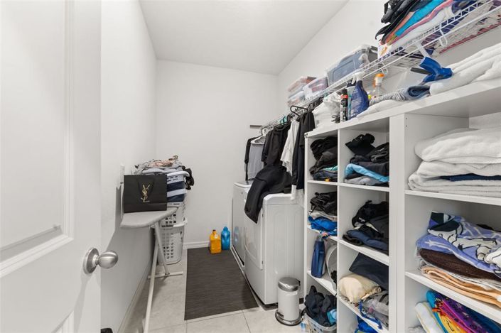 Image No.26-5 Bed House for sale