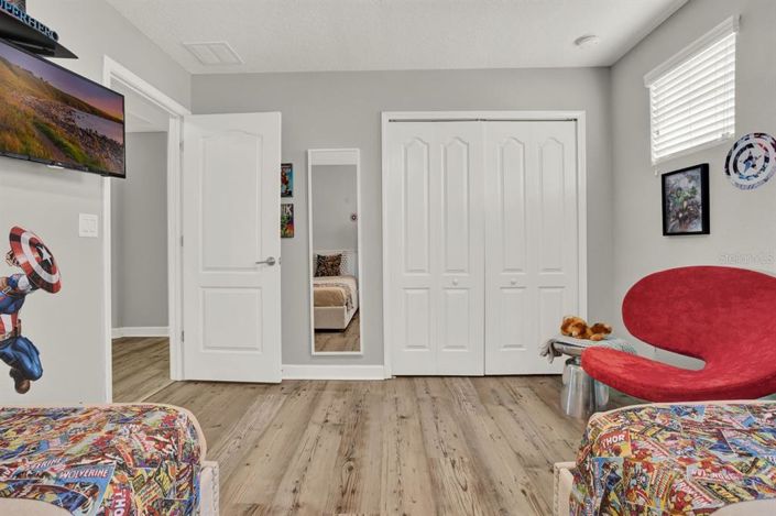 Image No.18-5 Bed House for sale