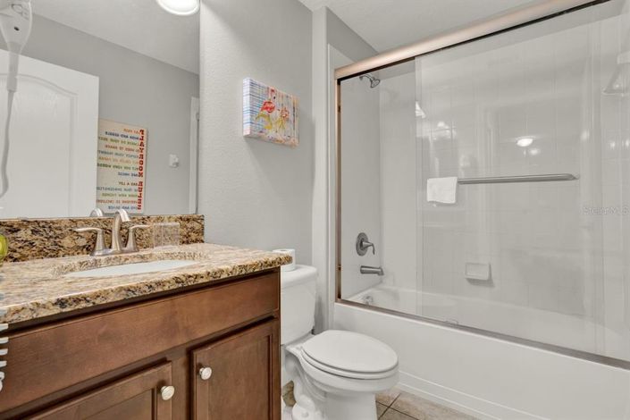 Image No.9-5 Bed House for sale