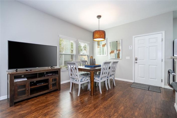 Image No.24-4 Bed Townhouse for sale