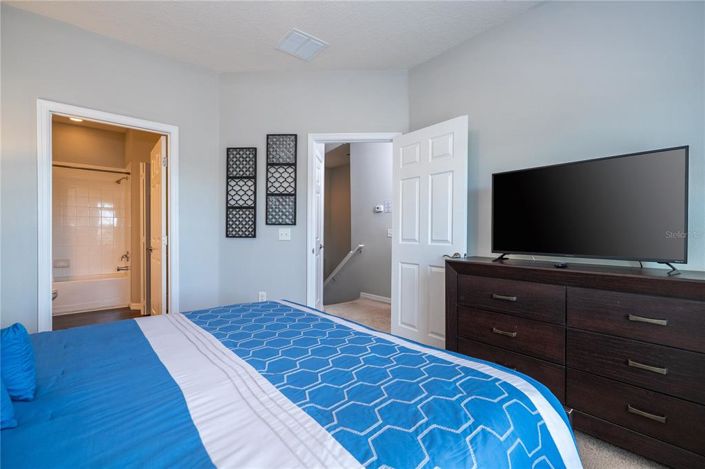 Image No.48-4 Bed Townhouse for sale