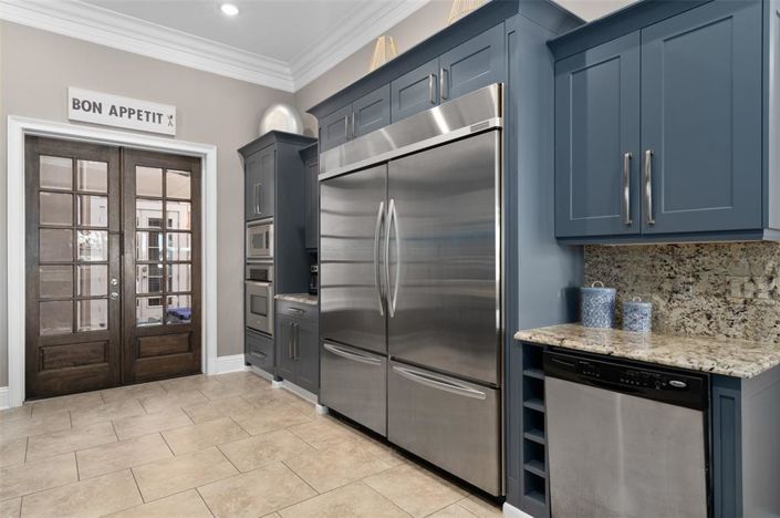 Image No.17-8 Bed House for sale