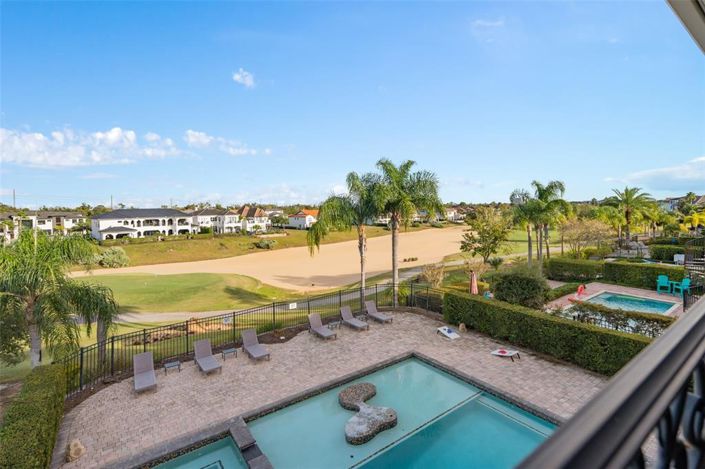 Image No.56-8 Bed House for sale