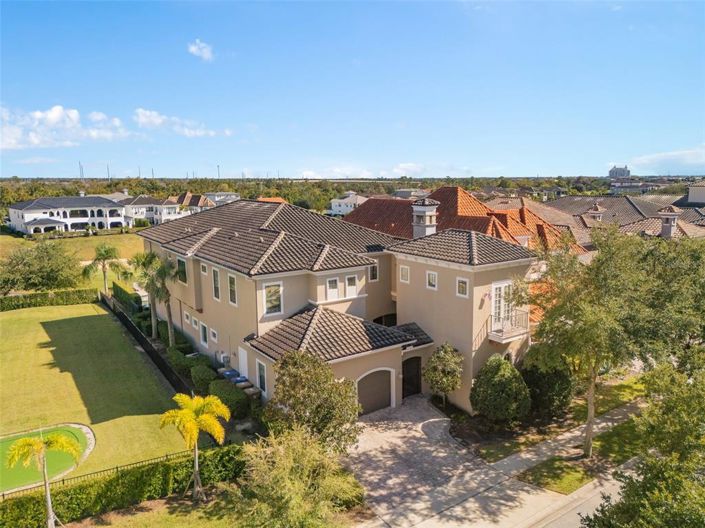 Image No.6-8 Bed House for sale