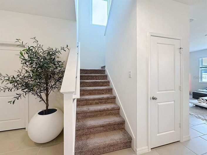 Image No.2-5 Bed House for sale