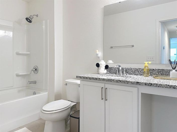 Image No.25-5 Bed House for sale