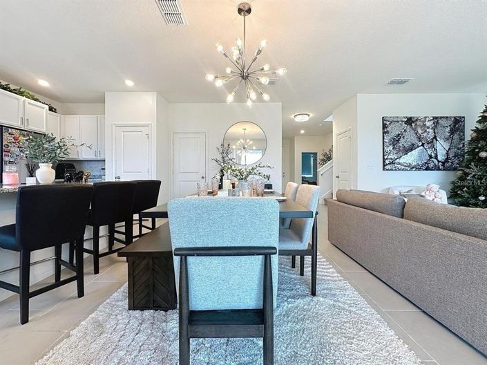 Image No.7-5 Bed House for sale