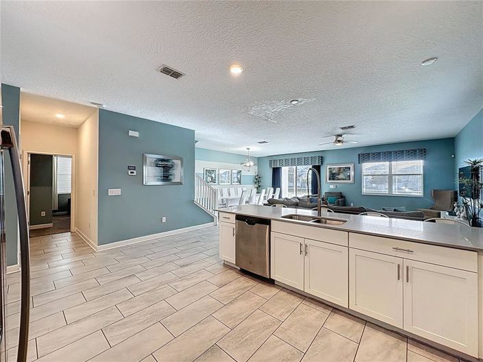 Image No.11-8 Bed House for sale