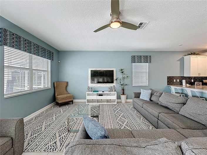 Image No.14-8 Bed House for sale