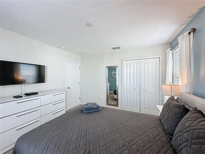 Image No.29-8 Bed Property for sale