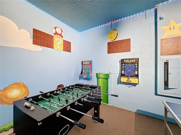 Image No.33-8 Bed Property for sale