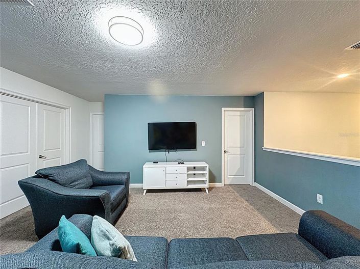 Image No.40-8 Bed Property for sale