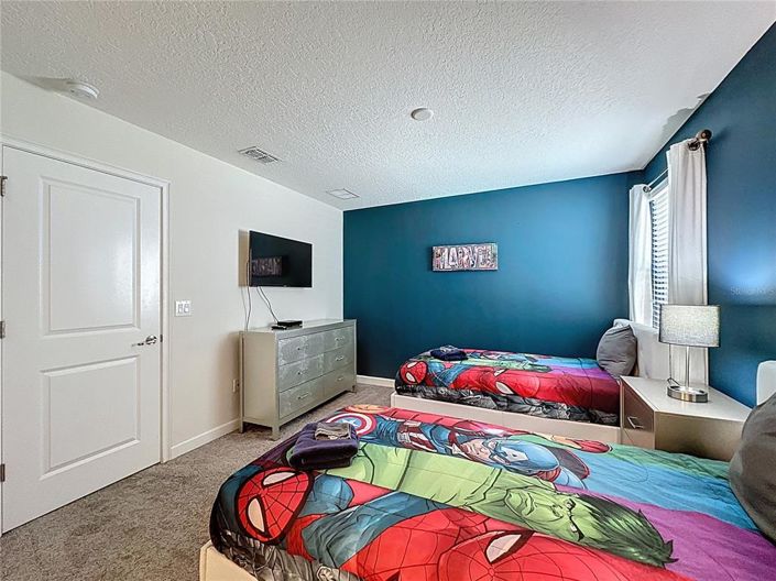 Image No.54-8 Bed Property for sale