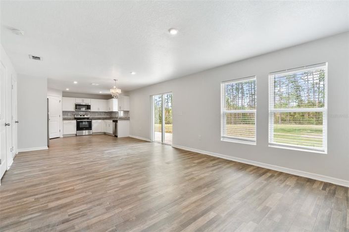 Image No.11-Propriété de 4 chambres à vendre à États-Unis