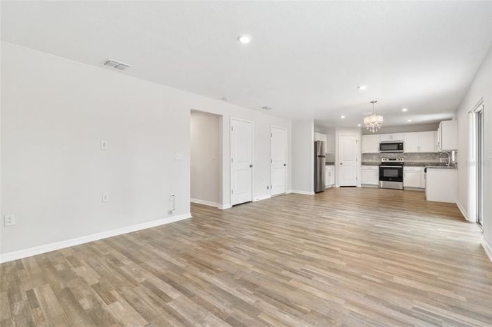 Image No.12-Propriété de 4 chambres à vendre à États-Unis