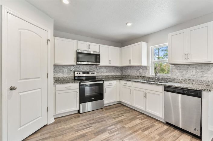 Image No.17-Propriété de 4 chambres à vendre à États-Unis