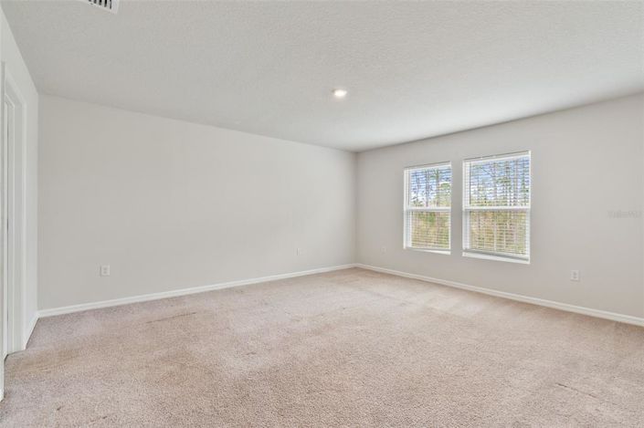 Image No.30-Propriété de 4 chambres à vendre à États-Unis