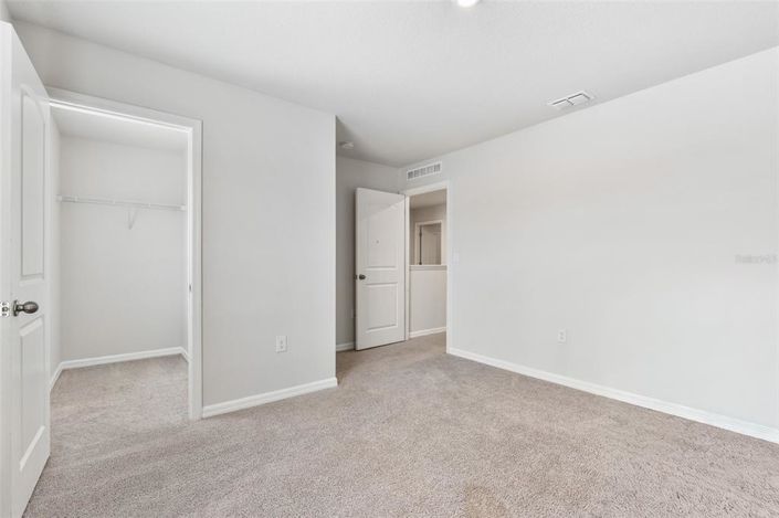 Image No.32-Propriété de 4 chambres à vendre à États-Unis